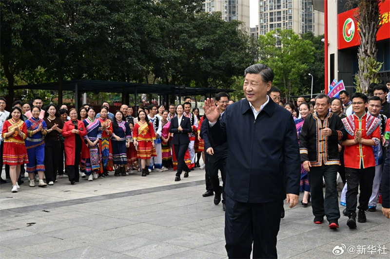 Xi Jinping inspeciona Nanning