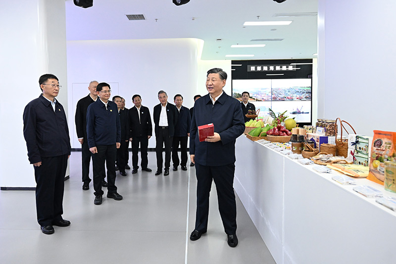 Xi Jinping pede que Guangxi escreva seu capítulo na modernização chinesa