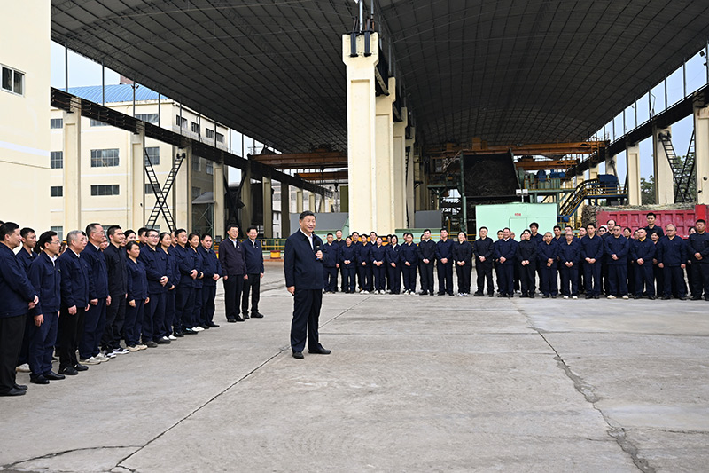 Xi Jinping pede que Guangxi escreva seu capítulo na modernização chinesa