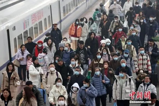 China registra 135 milhões de viagens domésticas no feriado de Ano Novo