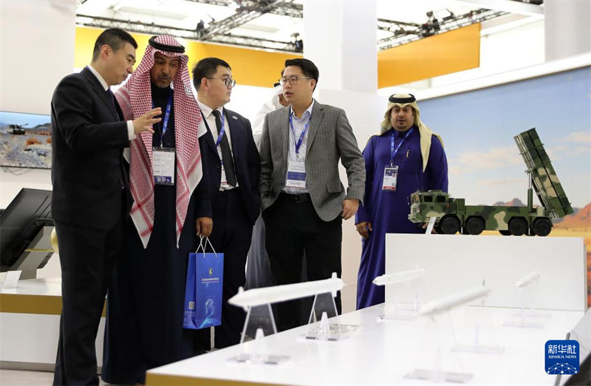 73 expositores chineses participaram da Exposição Mundial de Defesa na Arábia Saudita