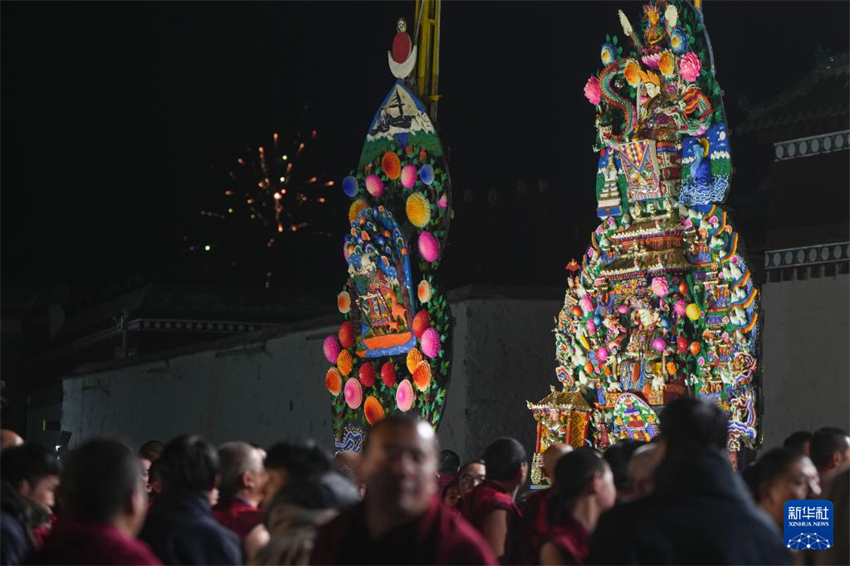 Mosteiro de Labrang realiza exposição de esculturas de manteiga