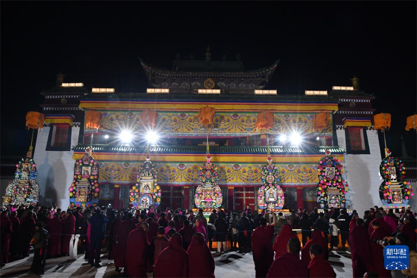 Mosteiro de Labrang realiza exposição de esculturas de manteiga