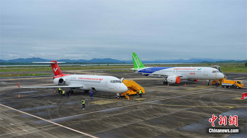 Aviões COMAC da China iniciam voos de demonstração no Sudeste Asiático