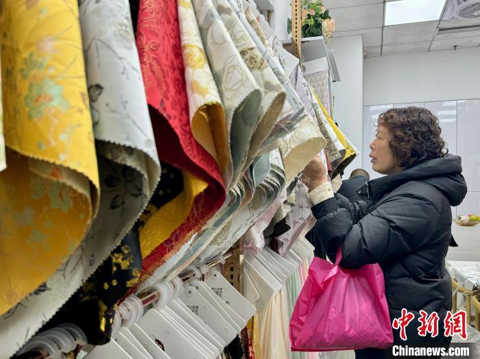 Vendas da saia mamianqun demonstram nova tendência de consumo chinês