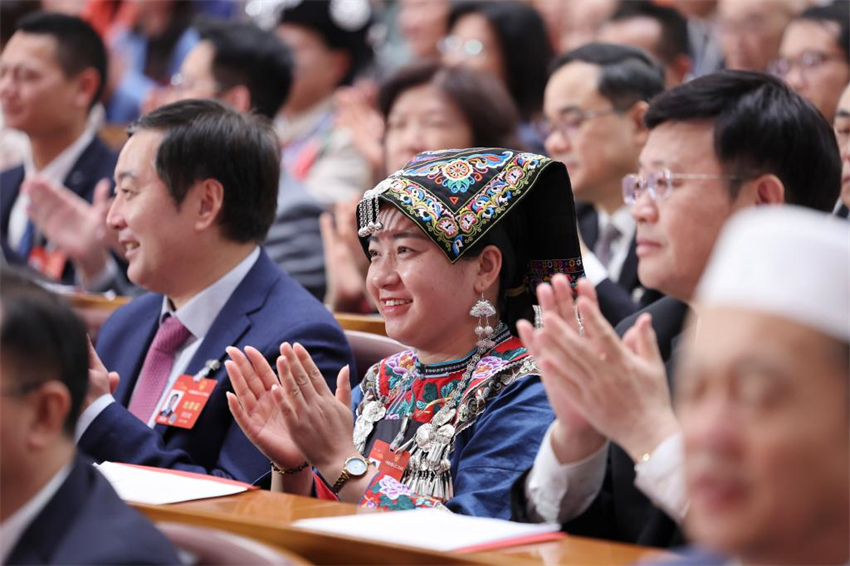 Legislatura nacional da China realiza reunião de encerramento da sessão anual