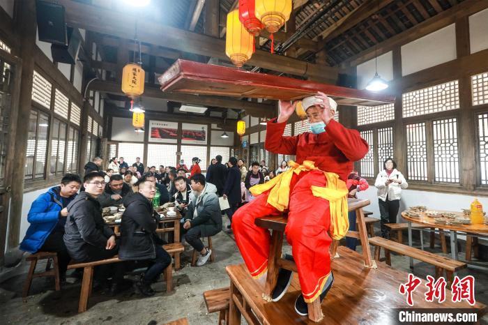 Sichuan: aldeias locais mantêm tradições culinárias distintas