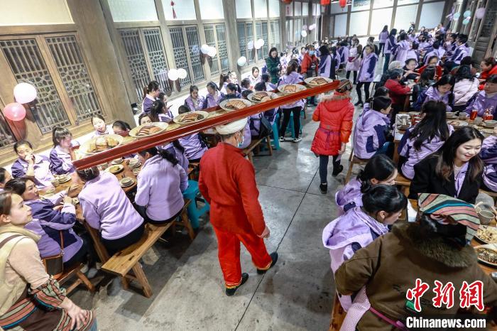 Sichuan: aldeias locais mantêm tradições culinárias distintas