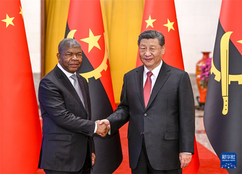 Xi Jinping e presidente de Angola buscam novo patamar nas relações dos dois países