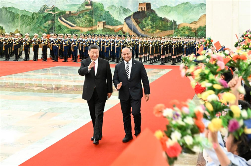 Presidentes chinês e nauruano realizam conversas