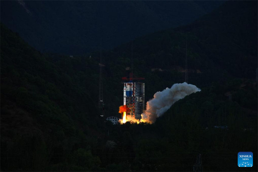 China lança novo satélite de sensoriamento remoto