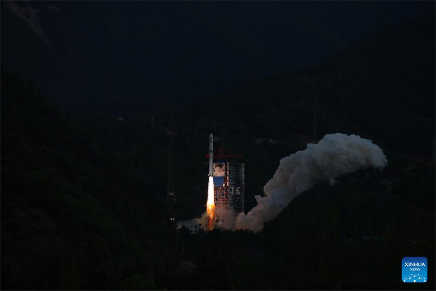 China lança novo satélite de sensoriamento remoto