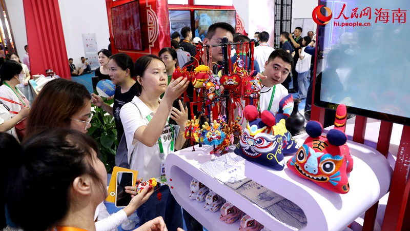 Marcas domésticas chinesas brilham na 4ª CICPE em Hainan