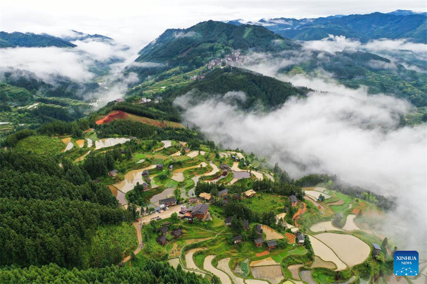 Vista aérea do terraço em Guizhou, no sudoeste da China