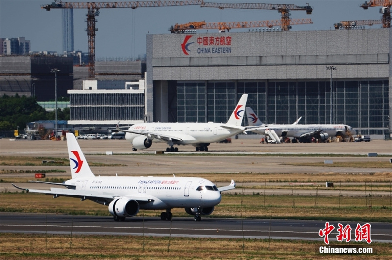 China Eastern Airlines recebe primeira de 100 aeronaves C919 recém-encomendadas