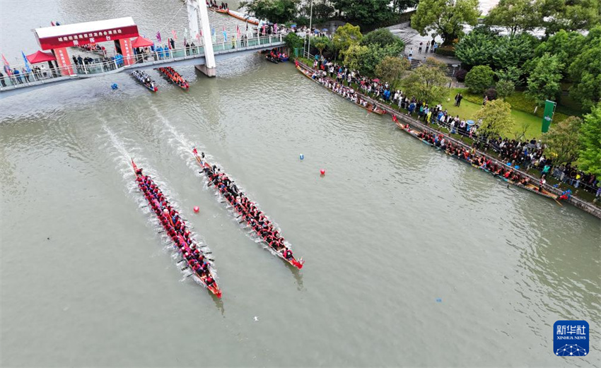 China recebe Festival do Barco-Dragão em todo o país