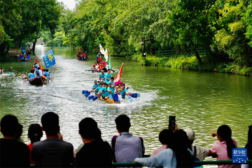 China recebe Festival do Barco-Dragão em todo o país