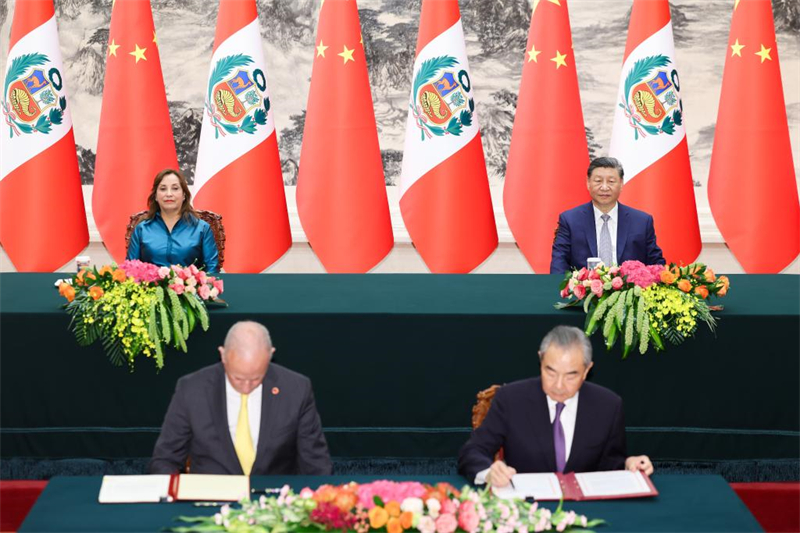 China está pronta para levar parceria estratégica abrangente com Peru a novos patamares, diz Xi Jinping