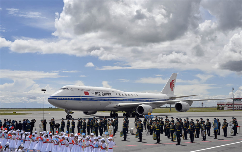 Xi Jinping chega ao Cazaquistão para 24ª reunião do Conselho de Chefes de Estado da OCS e visita de Estado