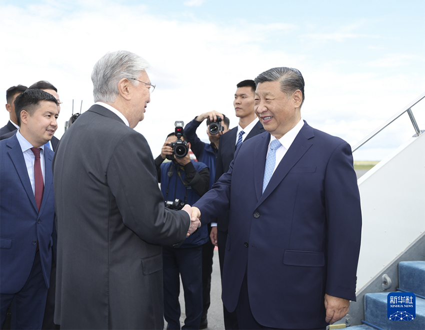 Xi Jinping chega ao Cazaquistão para visita de Estado e cúpula da OCS com foco no impulso da cooperação