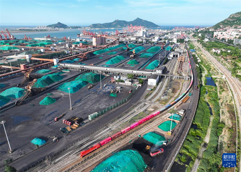 Base de cooperação logística sino-cazaque aproxima Cazaquistão do mar