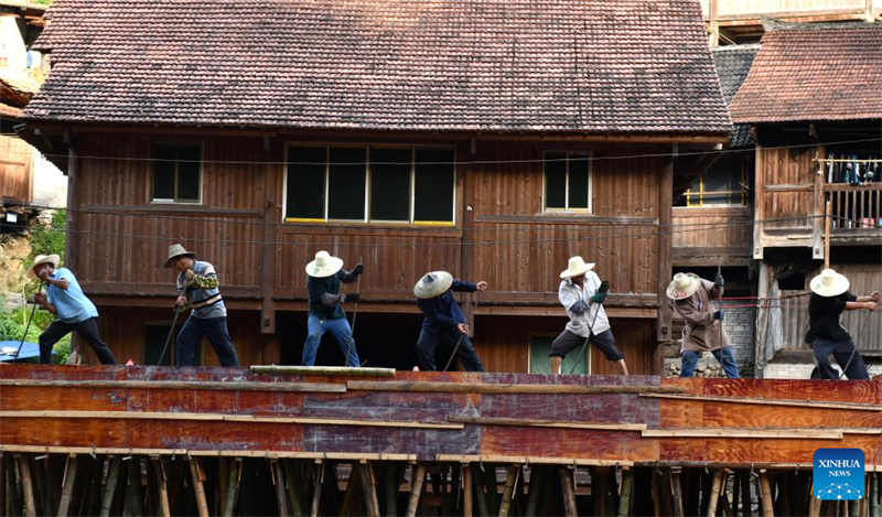 Aldeia do grupo étnico Miao na China promove revitalização rural para maior desenvolvimento