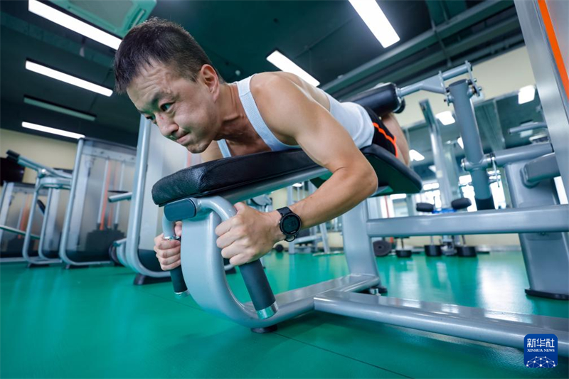 Corredor chinês apurado para a maratona amadora da Olimpíada de Paris