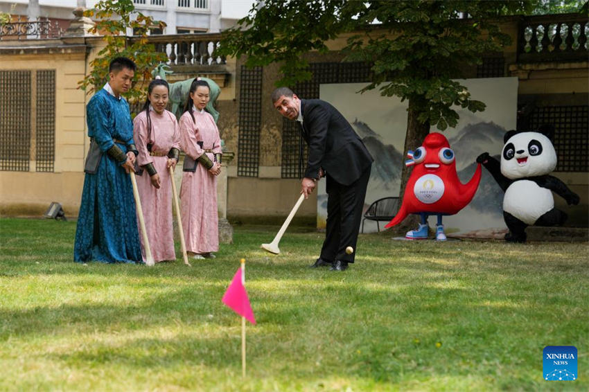 Casa da China para os Jogos Olímpicos de Paris 2024 é inaugurada em Paris