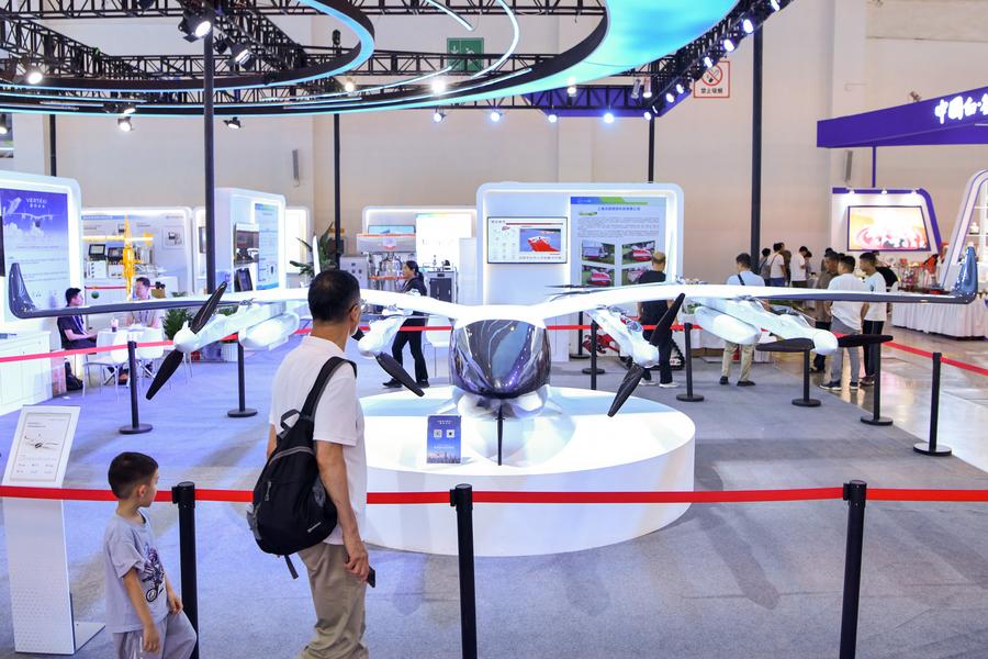 Tecnologias de ponta são apresentadas na 8ª Exposição China-Sul da Ásia