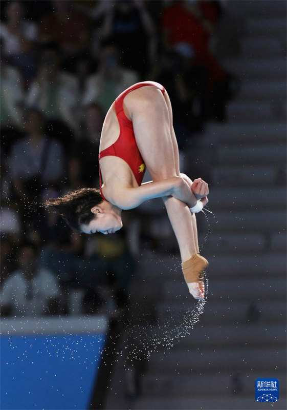 Paris 2024: mergulhadoras chinesas Quan Hongchan e Chen Yuxi ganham ouro e prata na plataforma feminina de 10m