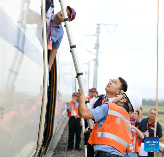 Exercício de simulação contra falhas realizado na ferrovia de alta velocidade Baotou-Yinchuan