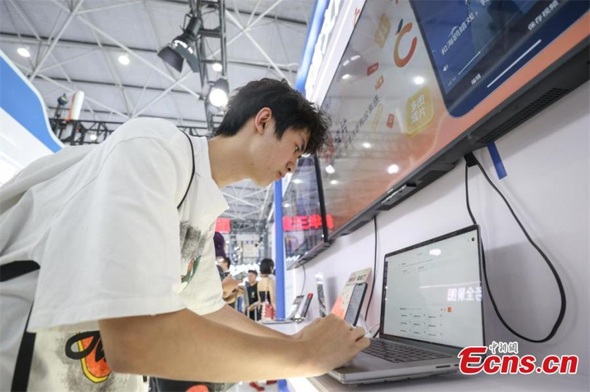 Exposição Internacional de Big Data 2024 inaugurada em Guizhou