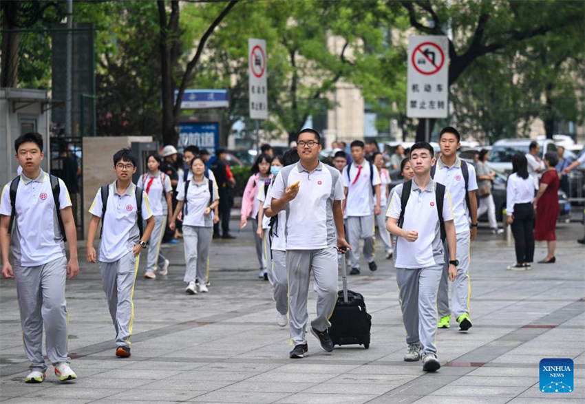 Galeria: escolas em toda a China realizam atividades para iniciar novo semestre letivo