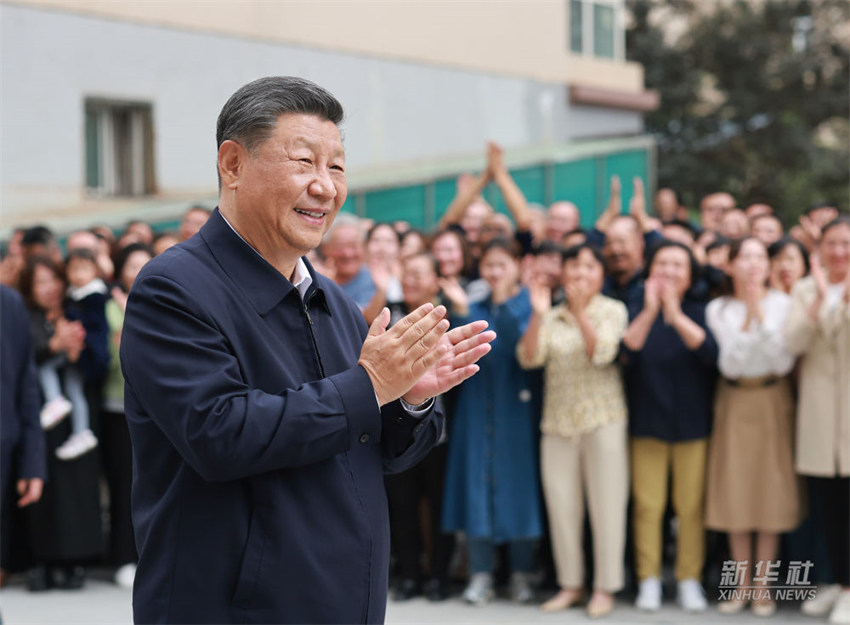 Xi Jinping inspeciona Lanzhou na Província de Gansu, no noroeste da China