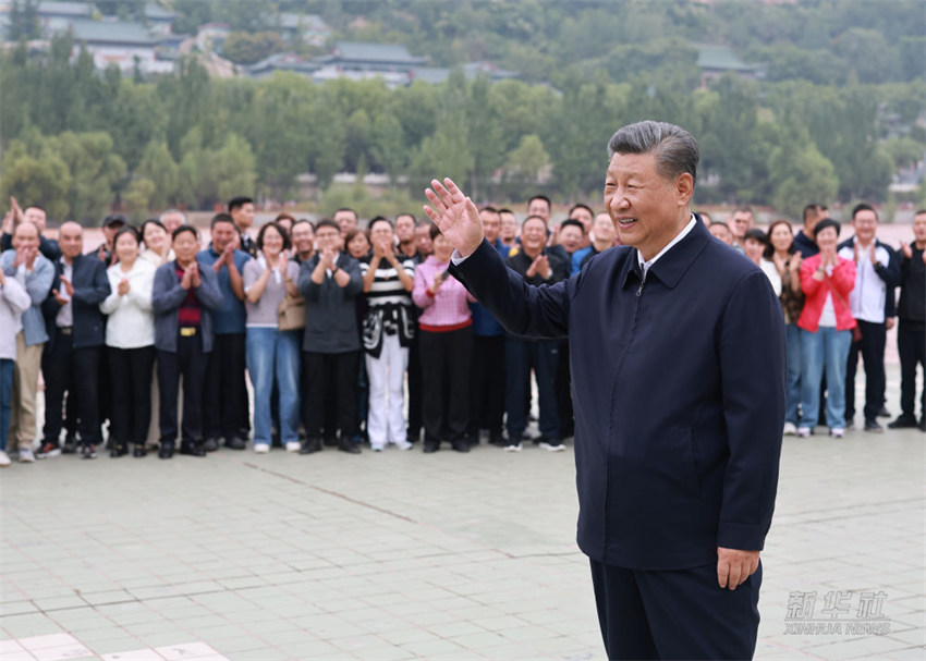 Xi Jinping inspeciona Lanzhou na Província de Gansu, no noroeste da China