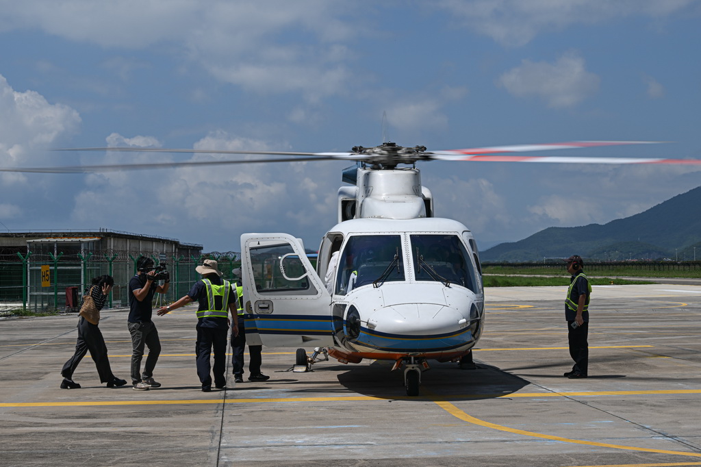 Primeiro voo de rota interprovincial de helicóptero realizado com sucesso no sul da China