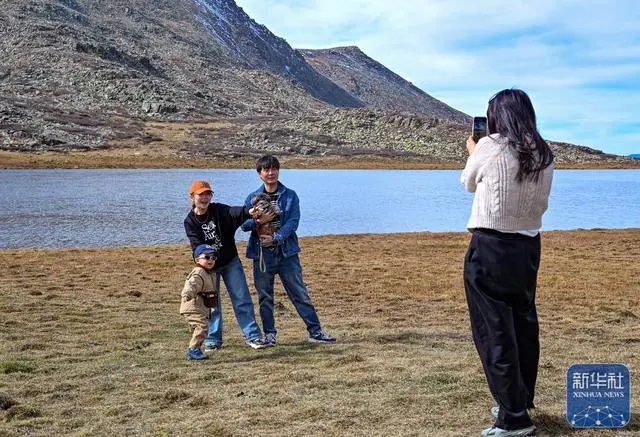 Xinjiang se torna um destino popular entre turistas estrangeiros durante o feriado do Dia Nacional