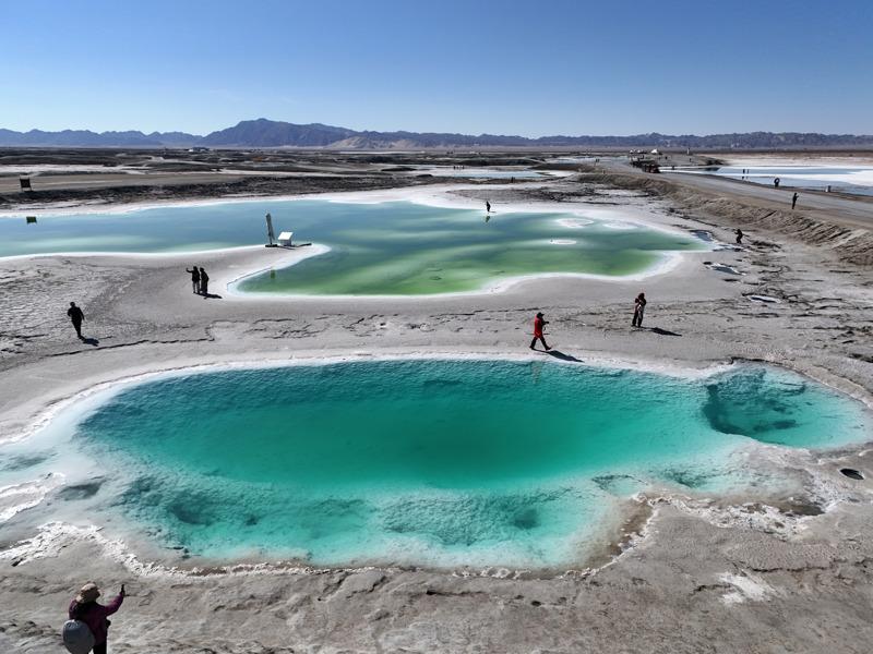 Lago Esmeralda em Qinghai atrai turistas