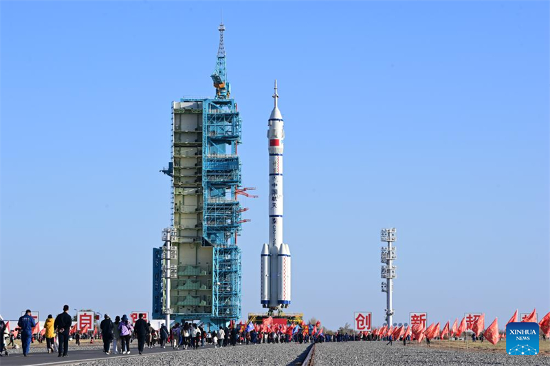 China se prepara para lançar nave espacial tripulada Shenzhou-19