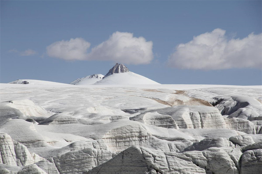 Cientistas extraem o maior núcleo de gelo em Xizang