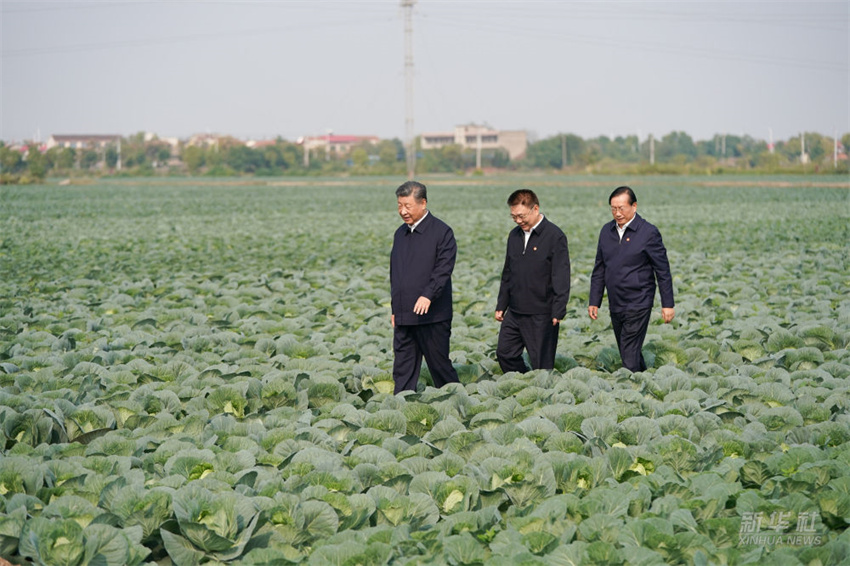 Xi Jinping inspeciona Província de Hubei, no centro da China