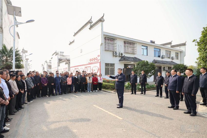 Xi Jinping inspeciona Província de Hubei, no centro da China