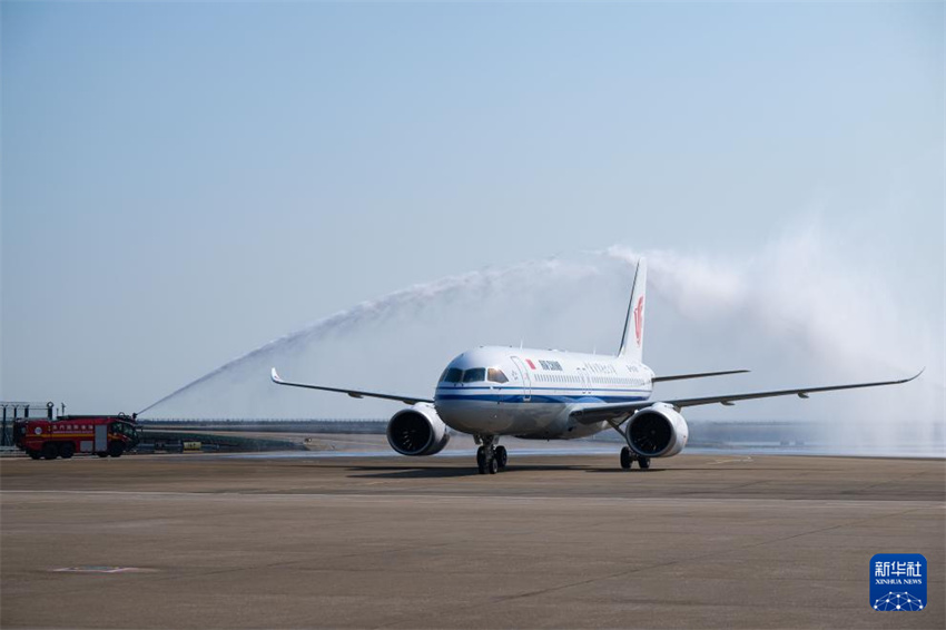 Avião comercial chinês C919 faz sua estreia na RAEM