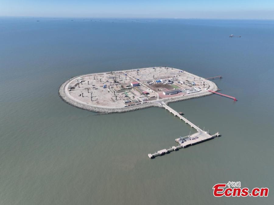 Primeira estação de armazenamento de gás offshore da China entra em operação