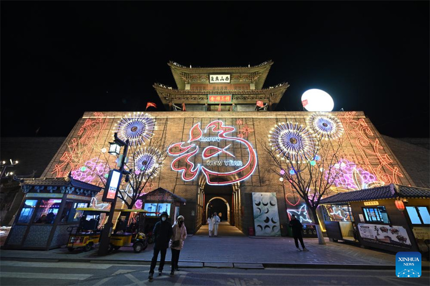 Antiga vila de Taiyuan realiza show de lanternas