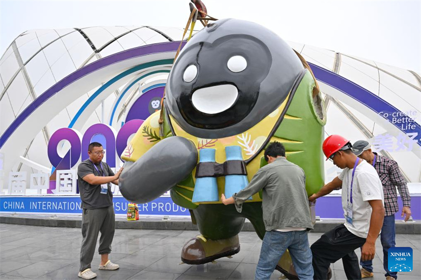 5ª Exposição Internacional de Produtos de Consumo da China em preparação em Haikou, sul da China