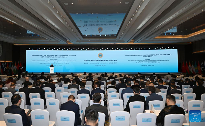 Membros da OCS assinam acordos de cooperação industrial totalizando 4,8 bilhões de yuans em Tianjin