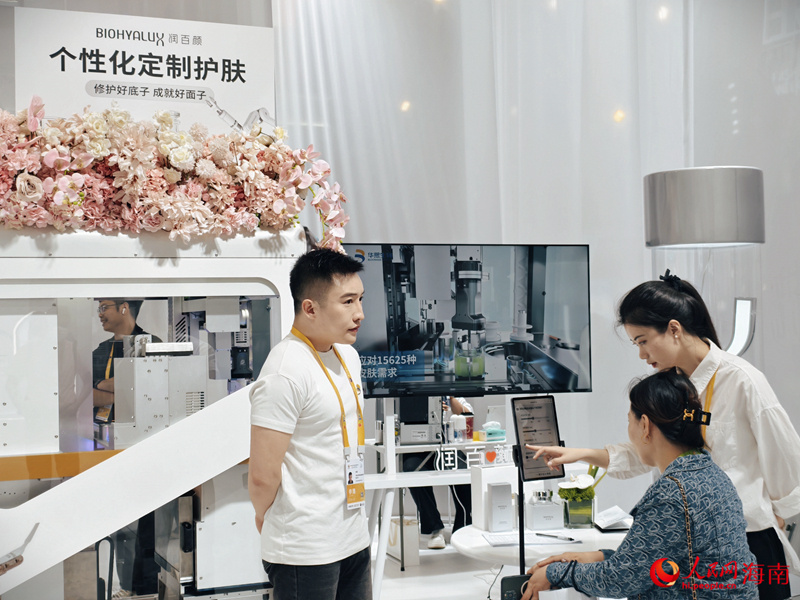 Hainan: Exposição Internacional de Produtos de Consumo da China funde tradição com modernidade