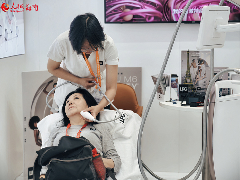 Hainan: Exposição Internacional de Produtos de Consumo da China funde tradição com modernidade