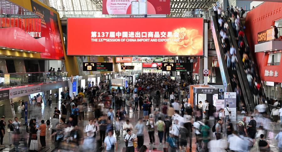 137ª edição da Feira de Cantão é inaugurada em Guangzhou, no sul da China